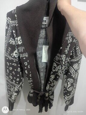 Rachel Zoe | Sweaters | Rachel Zoe Brown White Bandana Print Cardigan ...
